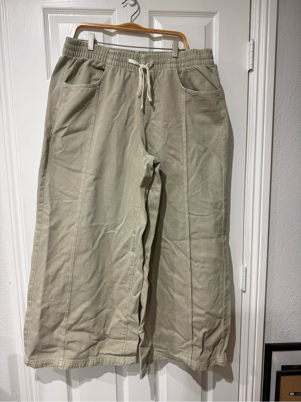 Womens Drawstring Wide-Leg Pants in Light Olive size XL NWOT